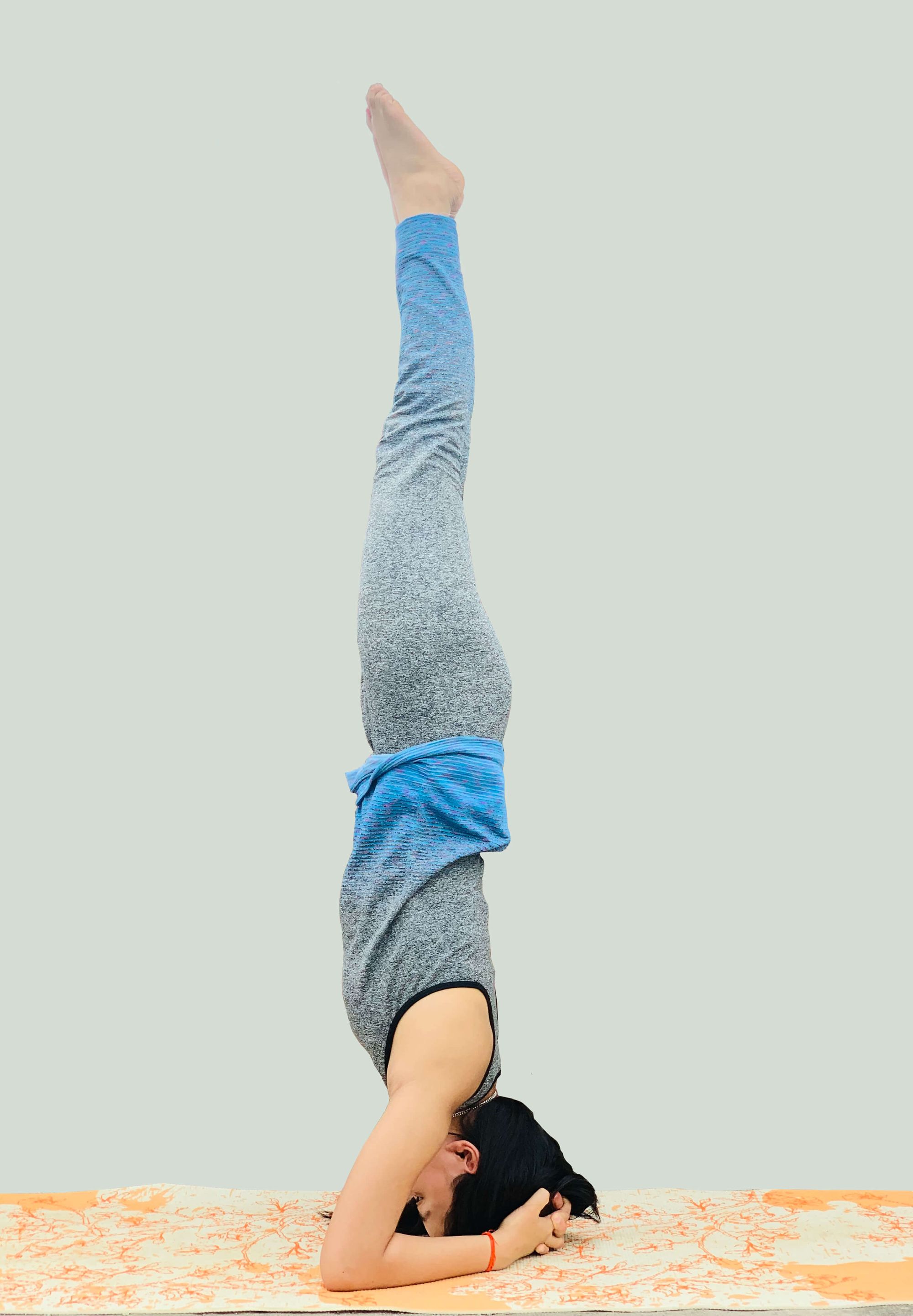 Top tips to master a headstand - Skill Yoga